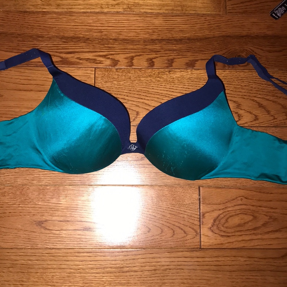 Victoria Secret Very Sexy Push Up Bra